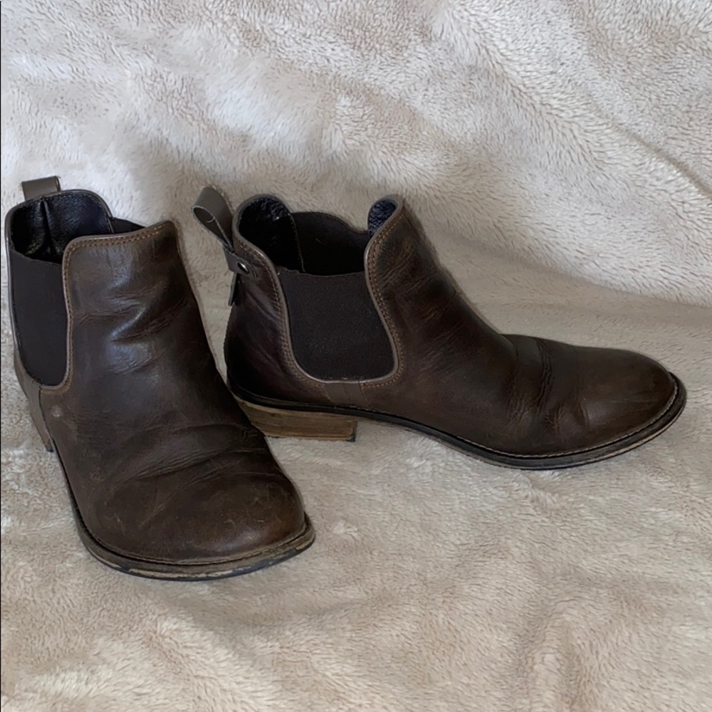Pre-Loved Steve Madden Ankle Boots